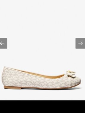 Michael Kors Cream Signature MK Logo Ballet Flats - Size 8 Excellent Condition